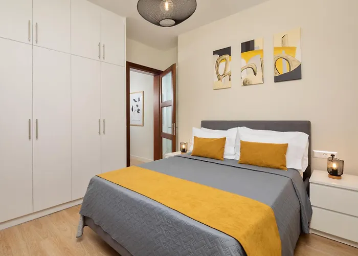 شقة Levante Homes *