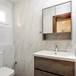 Levante Homes 아파트 레프킴미