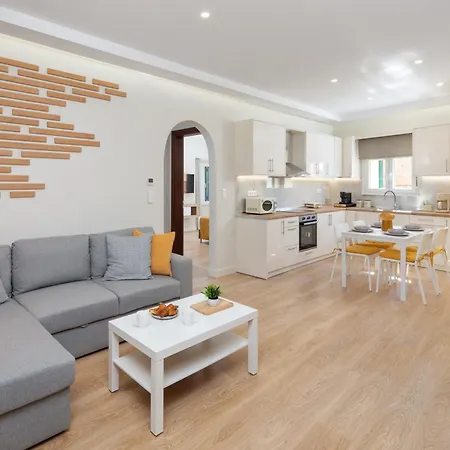 Levante Homes *