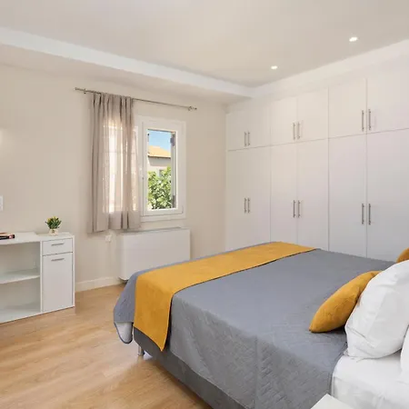 Levante Homes *